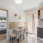 Janko Apartman Porec